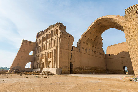 simsearch:6119-09238477,k - The ancient city of Ctesiphon with largest brick arch in the world, Ctesiphon, Iraq, Middle East Foto de stock - Con derechos protegidos, Código: 841-09255740