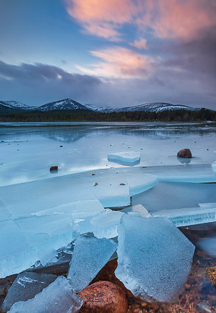 simsearch:841-09077016,k - Ice sheets in severe winter weather on Loch Morlich, at daybreak, in the Badenoch and Strathspey area of Highland, Scotland, United Kingdom, Europe, Europe Stock Photo - Rights-Managed, Code: 841-09255822