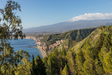 sicily etna - View from the public garden Parco Duca di Cesaro to Giardini Naxos and Mount Etna, Taormina, Sicily, Italy, Europe Stock Photo - Rights-Managed, Code: 841-09255889