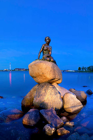 Statue of the Little Mermaid, Copenhagen, Denmark, Europe Stock Photo - Rights-Managed, Code: 841-09255970