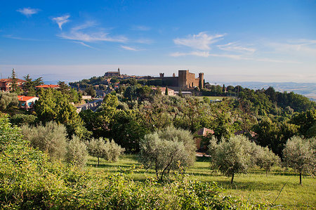 simsearch:841-07457358,k - Montalcino, Val d'Orcia, UNESCO World Heritage Site, Tuscany, Italy, Europe Foto de stock - Con derechos protegidos, Código: 841-09256367