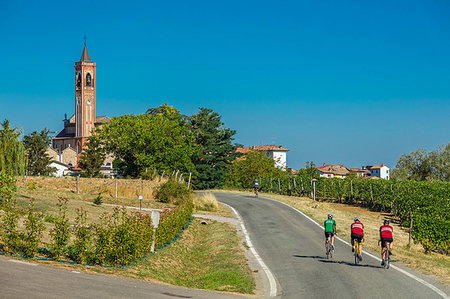 simsearch:841-09256130,k - On the Fausto Coppi's roads, Costa Vescovato, Tortona area, Alessandria, Piedmont, Italy, Europe Stock Photo - Rights-Managed, Code: 841-09256397