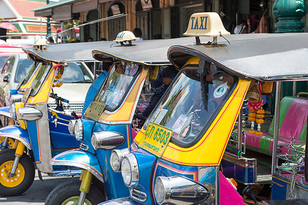 simsearch:841-09203998,k - Tuk tuks in Bangkok, Thailand, Southeast Asia, Asia Fotografie stock - Rights-Managed, Codice: 841-09256626