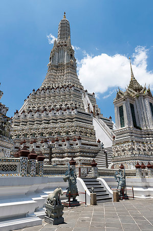 famous historical buildings of thailand - Wat Arun (The Temple of Dawn), Bangkok, Thailand, Southeast Asia, Asia Stock Photo - Rights-Managed, Code: 841-09256637