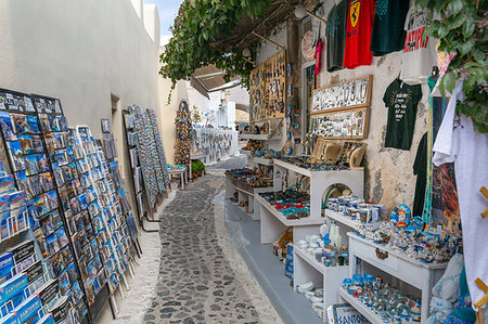 simsearch:841-06804539,k - View of souvenirs on street in Pyrgos, Thira, Santorini, Cyclades Islands, Greece, Europe Photographie de stock - Rights-Managed, Code: 841-09257079