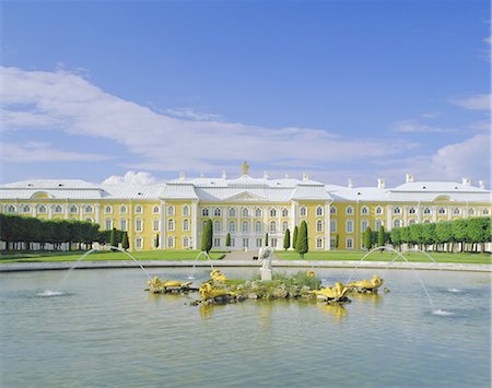 summer palace - The Summer Palace, Peterhof (Petrodvorets), St. Petersburg, Russia, Europe Foto de stock - Con derechos protegidos, Código: 841-02704119