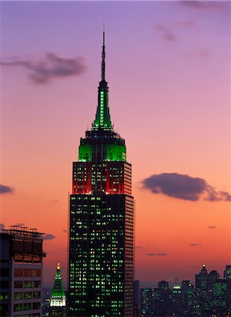 simsearch:841-02710643,k - The Empire State Building illuminated at dusk, Manhattan, New York City, United States of America, North America Foto de stock - Con derechos protegidos, Código: 841-02704127