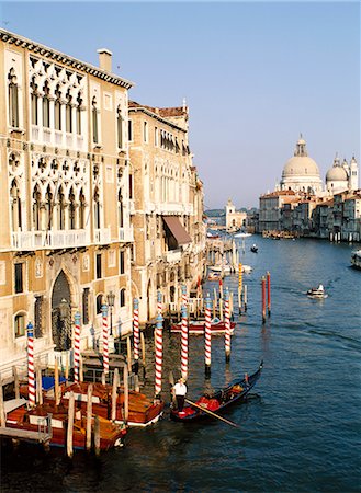 santa maria della salute - The Church of Santa Maria della Salute, and the Grand Canal, from the Academia Bridge, Venice, Veneto, Italy Foto de stock - Con derechos protegidos, Código: 841-02704152