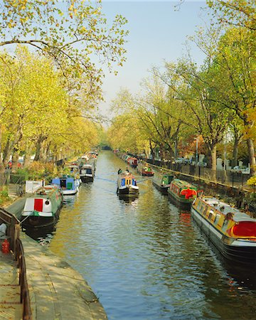 Houseboats at Little Venice on the Regent's Canal, Maida Vale, London, England, UK Stock Photo - Rights-Managed, Code: 841-02704174