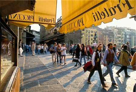 ponte vecchio - The Ponte Vecchio, Florence, Tuscany, Italy, Europe Fotografie stock - Rights-Managed, Codice: 841-02704668