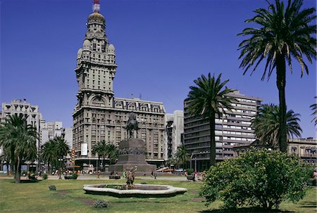 Palacio Salvo, Plaza Independenca, Montevideo, Uruguay, South America Stock Photo - Rights-Managed, Code: 841-02704786