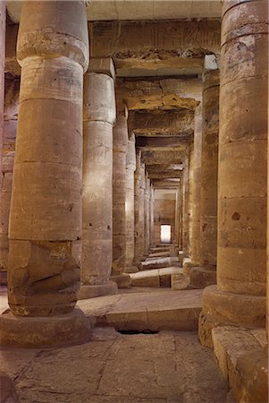 The interior of the Temple of Sythos I, 18th dynasty, Abydos, Egypt, North Africa, Africa Foto de stock - Con derechos protegidos, Código: 841-02704820