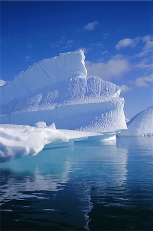 simsearch:841-03057697,k - Iceberg with fluted and honeycomb textures, Antarctica, Polar Regions Stock Photo - Rights-Managed, Code: 841-02705019