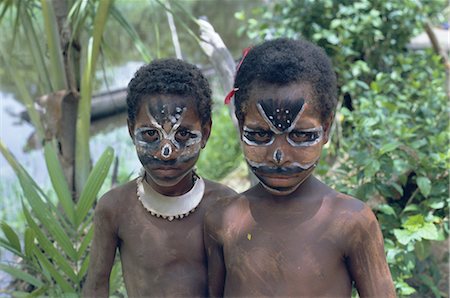 Portrait of two children with facial decoration, Sepik River, Papua New Guinea, Pacific Foto de stock - Con derechos protegidos, Código: 841-02705067