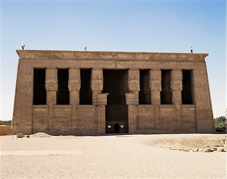 Temple of Hathor, Dendera, Egypt, North Africa, Africa Foto de stock - Con derechos protegidos, Código: 841-02705406