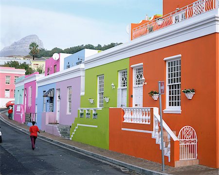 simsearch:841-03062257,k - Maisons colorées sur Chiappini Street, Bo Kaap, quartier malais musulmans-Cape, Cape Town, Afrique du Sud, Afrique Photographie de stock - Rights-Managed, Code: 841-02705781