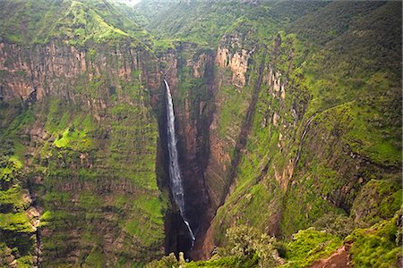 sankaber - Dramatic waterfall near Sankaber, UNESCO World Heritage Site, Simien Mountains National Park, The Ethiopian Highlands, Ethiopia, Africa Stock Photo - Rights-Managed, Code: 841-02705891