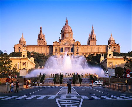 european plaza - Fountains in front of the National Museum of Art, Plaza d'Espanya, Barcelona, Catalunya (Catalonia) (Cataluna), Spain, Europe Stock Photo - Rights-Managed, Code: 841-02705923