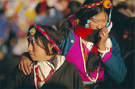 Two Tibetan women in traditional dress, Lhasa, Tibet, China, Asia Foto de stock - Con derechos protegidos, Código: 841-02705944