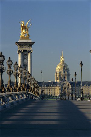 paris streetlight - Vue depuis le Pont Alexandre III du Palais Grand et Petit Palais, Paris, France, Europe Photographie de stock - Rights-Managed, Code: 841-02706178