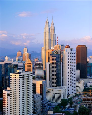 The twin towers of the Petronas Building, Kuala Lumpur, Malaysia, Asia Stock Photo - Rights-Managed, Code: 841-02706226