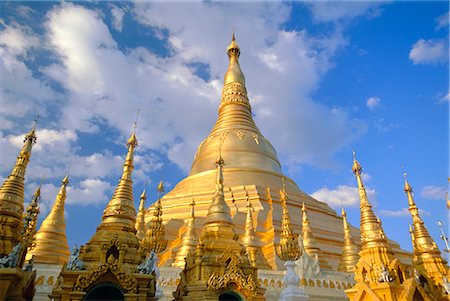 shwedagon - The great golden stupa, Shwedagon Paya (Shwe Dagon Pagoda), Yangon (Rangoon), Myanmar (Burma) Stock Photo - Rights-Managed, Code: 841-02706389