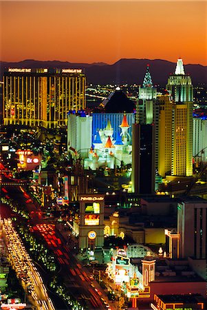 simsearch:841-02706384,k - Elevated view of casinos on The Strip, Las Vegas, Nevada, United States of America Stock Photo - Rights-Managed, Code: 841-02706494