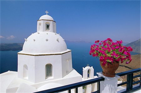 simsearch:841-02831200,k - Greek Orthodox church in Thira, Santorini, Cyclades Islands, Greece Foto de stock - Con derechos protegidos, Código: 841-02706502