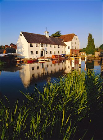 simsearch:841-02706610,k - Hambleden Mill on the River Thames, Buckinghamshire, England, United Kingdom, Europe Foto de stock - Con derechos protegidos, Código: 841-02706640