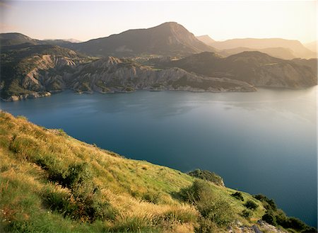 simsearch:841-02920950,k - Lac de Serre-Poncon, near Gap, Hautes-Alpes, Provence, France, Europe Fotografie stock - Rights-Managed, Codice: 841-02706651