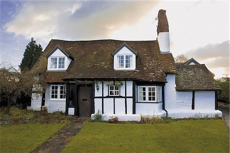 simsearch:841-02920172,k - Half timbered cottage in village of Welford on Avon, Warwickshire, England, United Kingdom, Europe Foto de stock - Con derechos protegidos, Código: 841-02706728