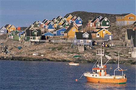 simsearch:841-03066571,k - Modern housing on edge of town, Aasiaat (Egedesminde), west coast, Greenland, Polar Regions Foto de stock - Con derechos protegidos, Código: 841-02706864