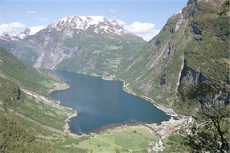 simsearch:841-02706907,k - Geiranger Fjord seen from Flydalsgjuvet, Western Fiordlands, Norway, Scandinaiva, Europe Stock Photo - Rights-Managed, Code: 841-02706908