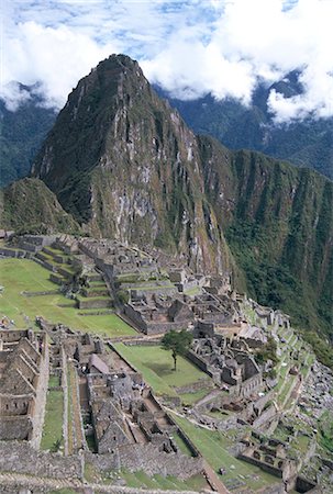 simsearch:841-02921017,k - Classic view from Funerary Rock of Inca town site, Machu Picchu, UNESCO World Heritage Site, Peru, South America Foto de stock - Con derechos protegidos, Código: 841-02706964