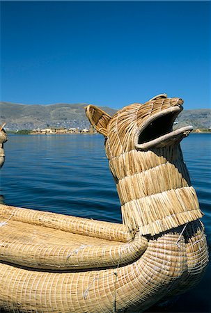 Traditional Uros (Urus) reed boat, Islas Flotantas, reed islands, Lake Titicaca, Peru, South America Foto de stock - Con derechos protegidos, Código: 841-02706960