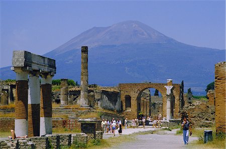 simsearch:841-02706427,k - Pompeii, Mt. Vesuvius behind, Campania, Italy, Europe Foto de stock - Con derechos protegidos, Código: 841-02707013