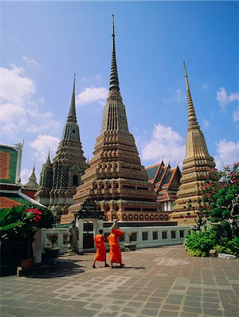 simsearch:841-02704856,k - Wat Po and monks, Bangkok, Thailand, Asia Fotografie stock - Rights-Managed, Codice: 841-02707043