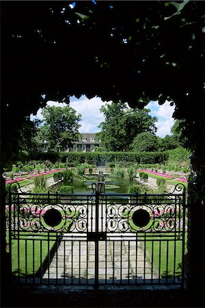 simsearch:841-02710311,k - Sunken garden, Kensington Gardens, London, England, United Kingdom, Europe Stock Photo - Rights-Managed, Code: 841-02707431