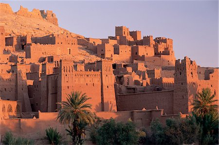 First light on fortified mud houses in the kasbah, Ait Benhaddou, UNESCO World Heritage Site, Ouarzazate, Morocco, North Africa, Africa Foto de stock - Con derechos protegidos, Código: 841-02707637