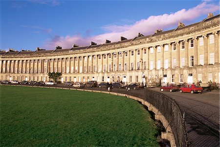 royal crescent - Royal Crescent, Bath, Site du patrimoine mondial de l'UNESCO, Avon, Angleterre, Royaume-Uni, Europe Photographie de stock - Rights-Managed, Code: 841-02708115