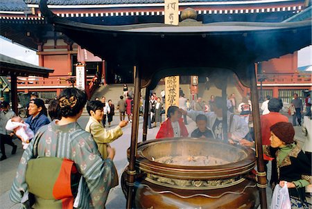 simmering - Senso-ji Temple, Asakusa, Tokyo, Japan Stock Photo - Rights-Managed, Code: 841-02708137