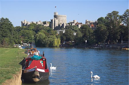 Windsor castle and river Thames, Berkshire, England, United Kingdom, Europe Foto de stock - Con derechos protegidos, Código: 841-02708217