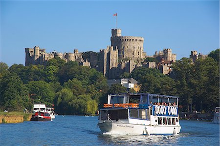 River Thames and Windsor Castle, Berkshire, England, United Kingdom, Europe Foto de stock - Con derechos protegidos, Código: 841-02708220