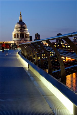 Millennium Bridge and St. Pauls Cathedral, London, England, United Kingdom, Europe Stock Photo - Rights-Managed, Code: 841-02708240