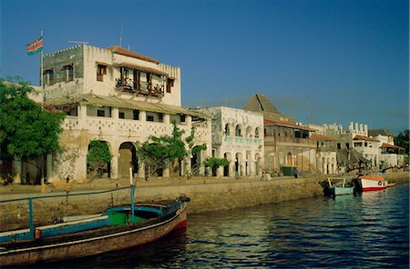 Front de mer, la ville de Lamu, île de Lamu, Kenya, Afrique de l'est, Afrique Photographie de stock - Rights-Managed, Code: 841-02708480