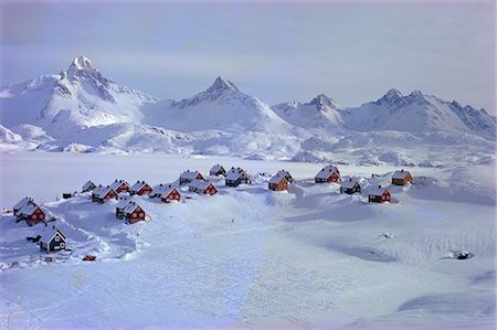 simsearch:841-03066563,k - Vue aérienne au-dessus des régions polaires Angmagssalik, Groenland, Photographie de stock - Rights-Managed, Code: 841-02708541