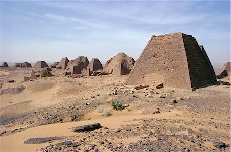 simsearch:862-03713631,k - Bajrawiya, les pyramides de Méroé (Soudan), Afrique Photographie de stock - Rights-Managed, Code: 841-02708564