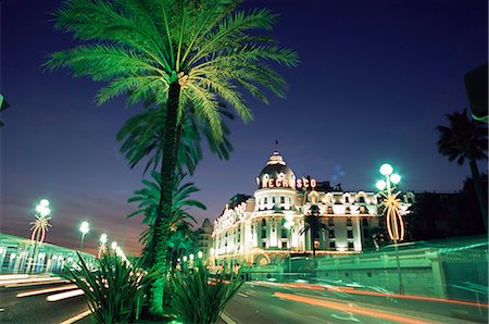 La Promenade des Anglais et hôtel Negresco pendant la nuit, Nice, Alpes Maritimes, Provence, Côte d'Azur, Méditerranée, France, Europe Photographie de stock - Rights-Managed, Code: 841-02708787