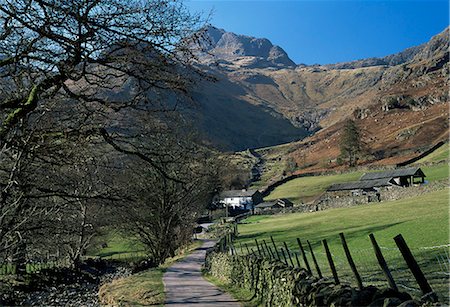 simsearch:6119-08740270,k - View along road to farm, with Harrison Stickle towering above, Great Langdale, Lake District National Park, Cumbria, England, United Kingdom (U.K.), Europe Stock Photo - Rights-Managed, Code: 841-02708841