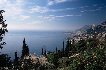 simsearch:841-03033149,k - Roquebrune, view along coast towards Monaco, Alpes-Maritimes, Cote d'Azur, Provence, France, Mediterranean, Europe Stock Photo - Rights-Managed, Code: 841-02708927